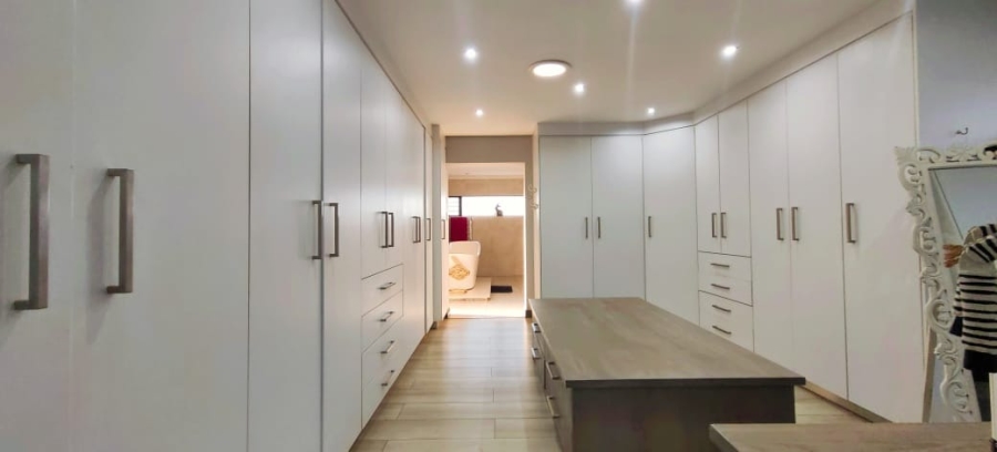 4 Bedroom Property for Sale in Tuscany Ridge North West